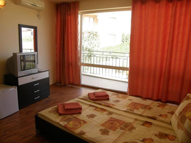 Family Hotel Dayana Beach 시네모레츠 외부 사진