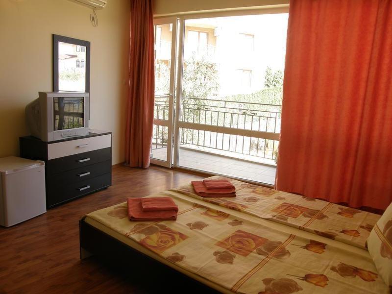 Family Hotel Dayana Beach 시네모레츠 외부 사진