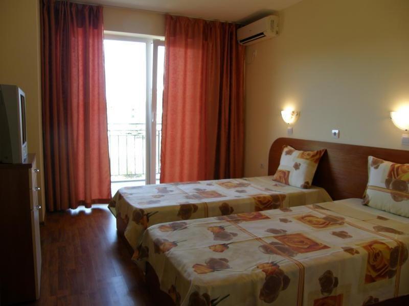 Family Hotel Dayana Beach 시네모레츠 외부 사진