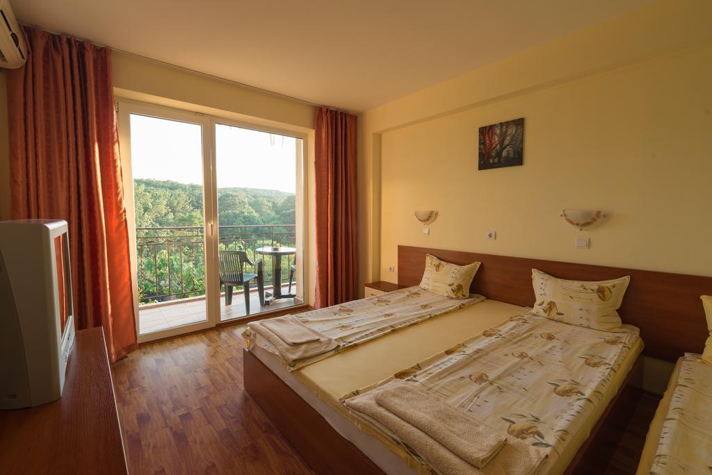 Family Hotel Dayana Beach 시네모레츠 외부 사진